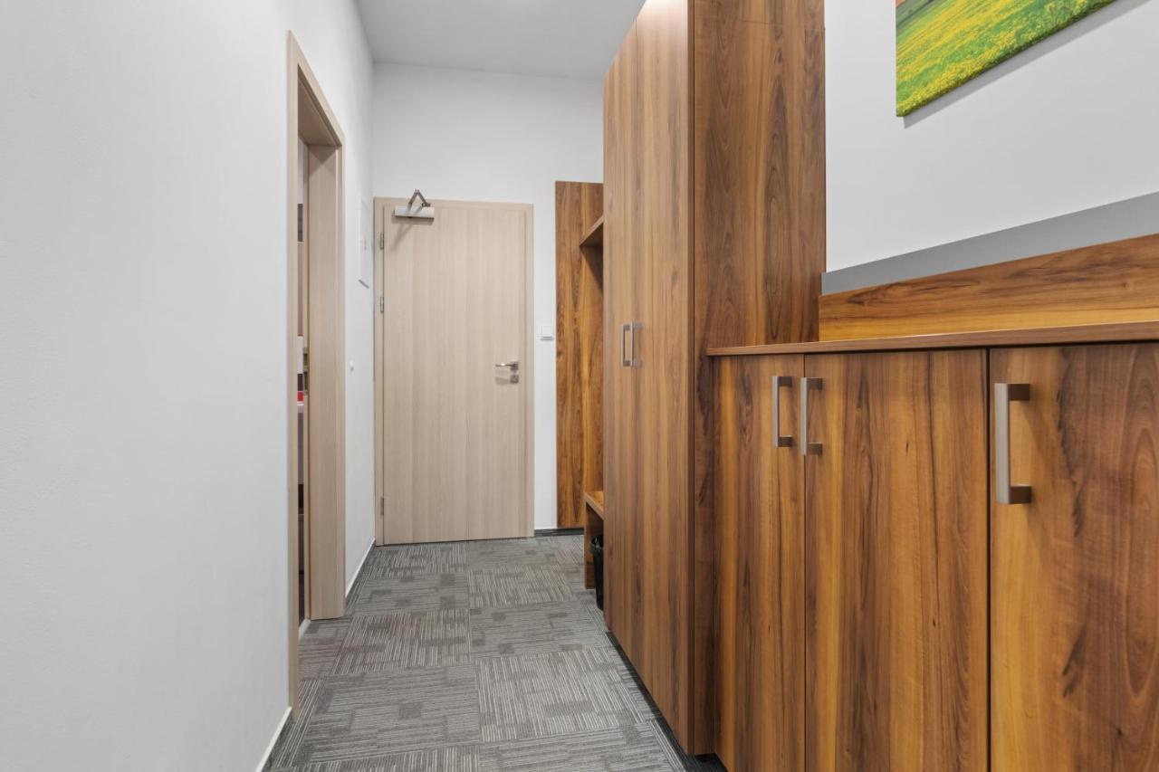 Penzion Na Namesti Dvůr Králové nad Labem Exteriör bild