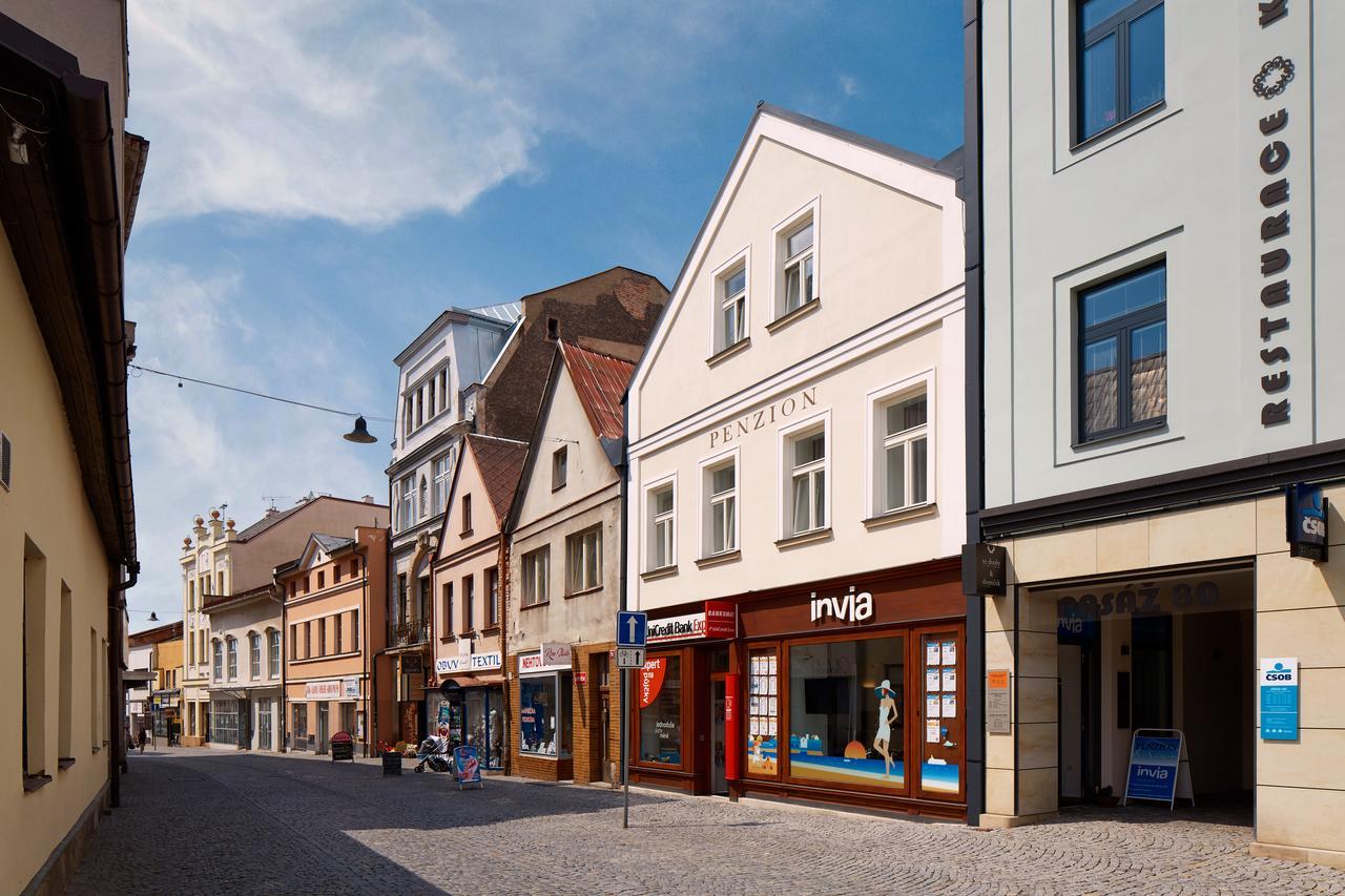 Penzion Na Namesti Dvůr Králové nad Labem Exteriör bild